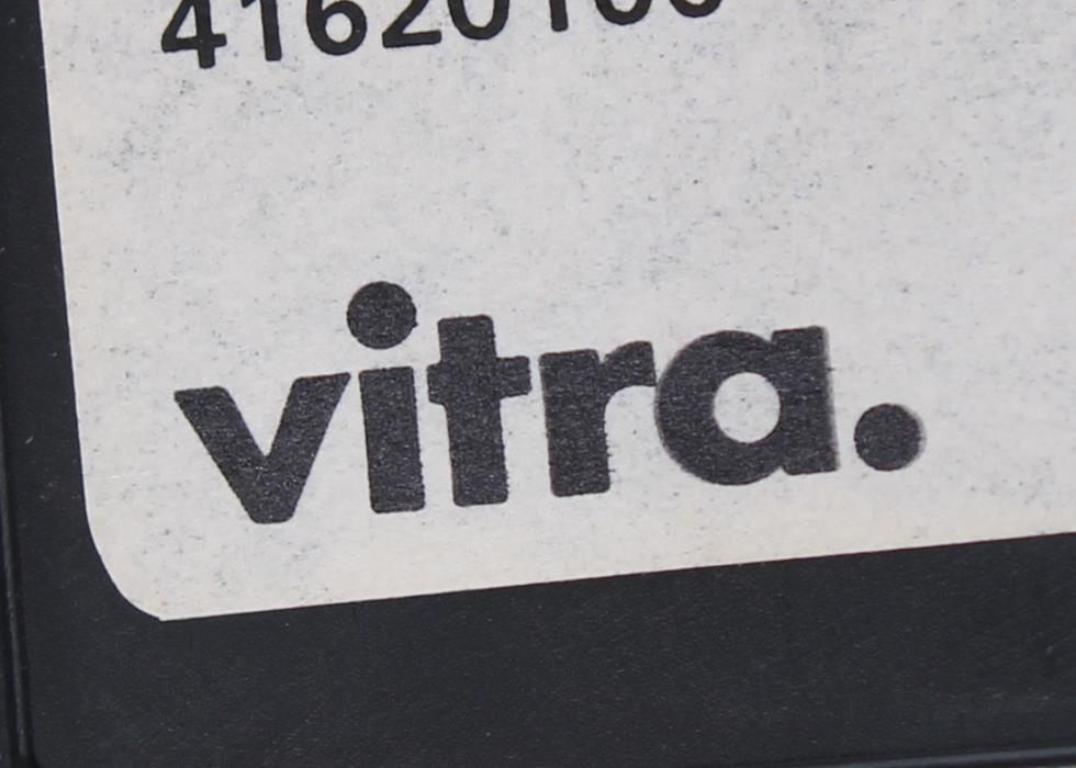 Gebrauchter Vitra Visavis Besucherstuhl Schwarz mit Kufengestell