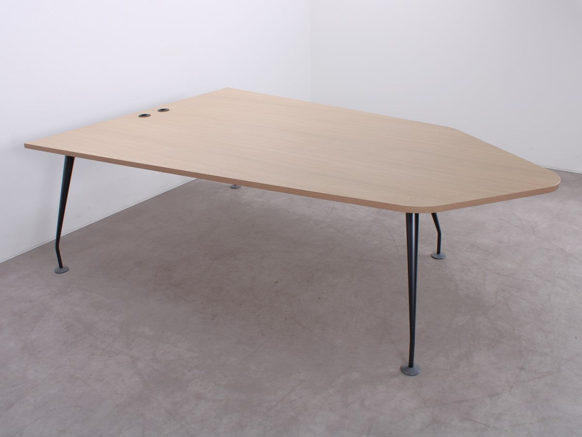 Gebrauchter Dynamobel CELL Besprechungstisch 240 × 160 cm in Eiche hell