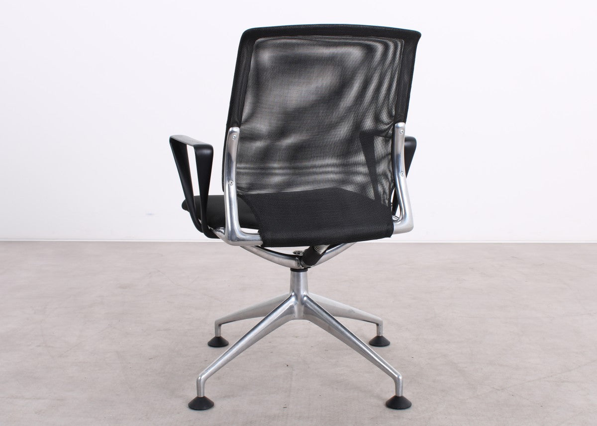 Gebrauchter Vitra Meda Chair Konferenzstuhl in Schwarz