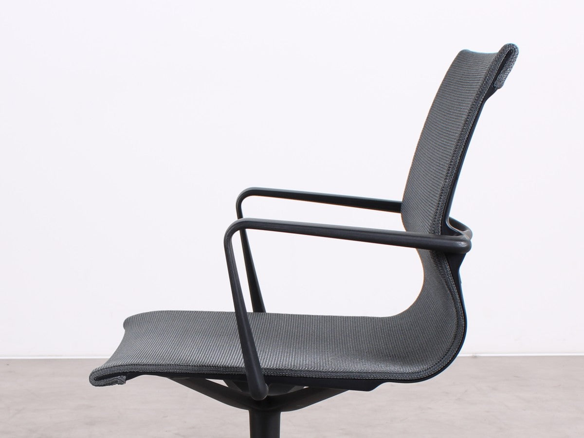 Gebrauchter Vitra Physix Conference Konferenzstuhl Black Pearl
