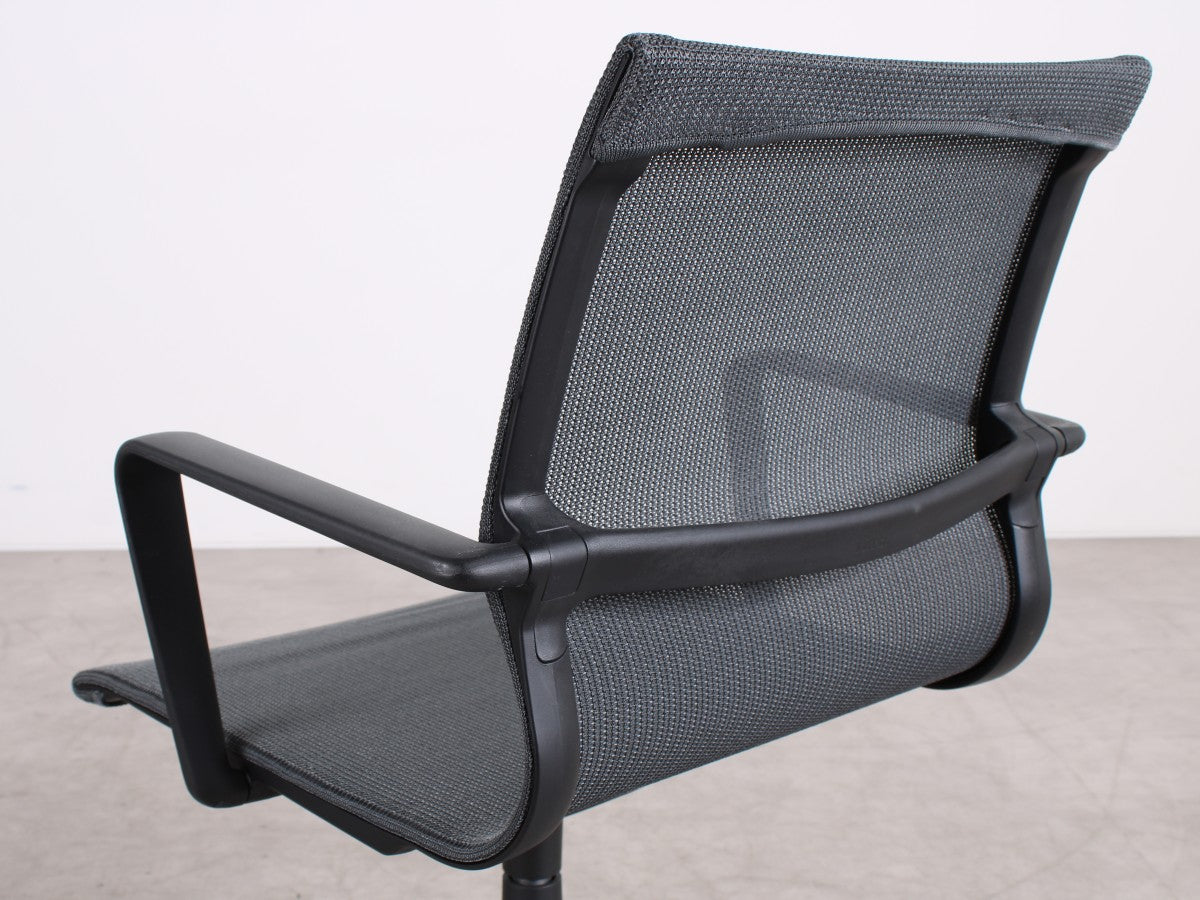 Gebrauchter Vitra Physix Conference Konferenzstuhl Black Pearl