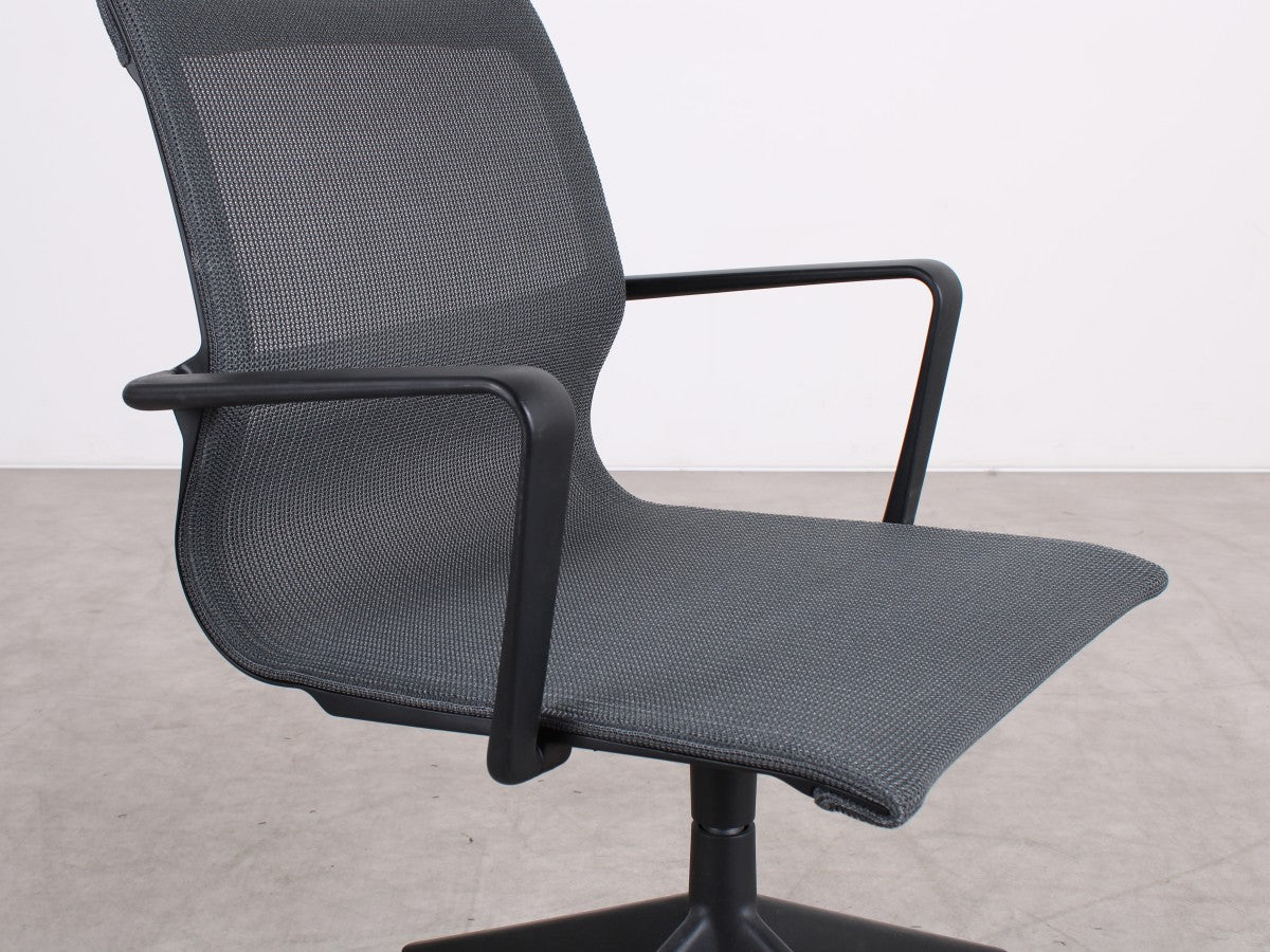 Gebrauchter Vitra Physix Conference Konferenzstuhl Black Pearl