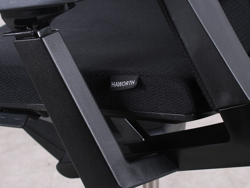 Haworth Comforto Very 6265 ergonomischer Bürostuhl in Schwarz, refurbished durch R&M