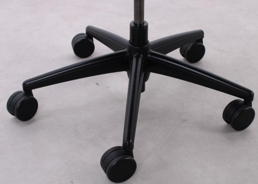 Humanscale Liberty Task ergonomischer Bürostuhl in Schwarz, refurbished durch R&M
