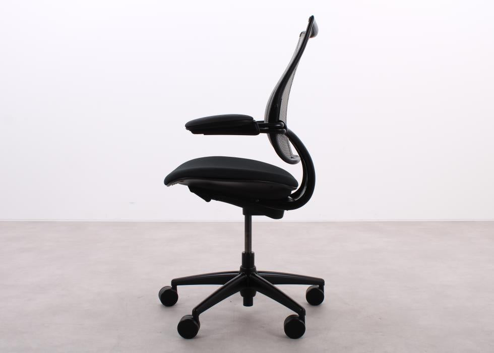 Humanscale Liberty Task ergonomischer Bürostuhl in Schwarz, refurbished durch R&M