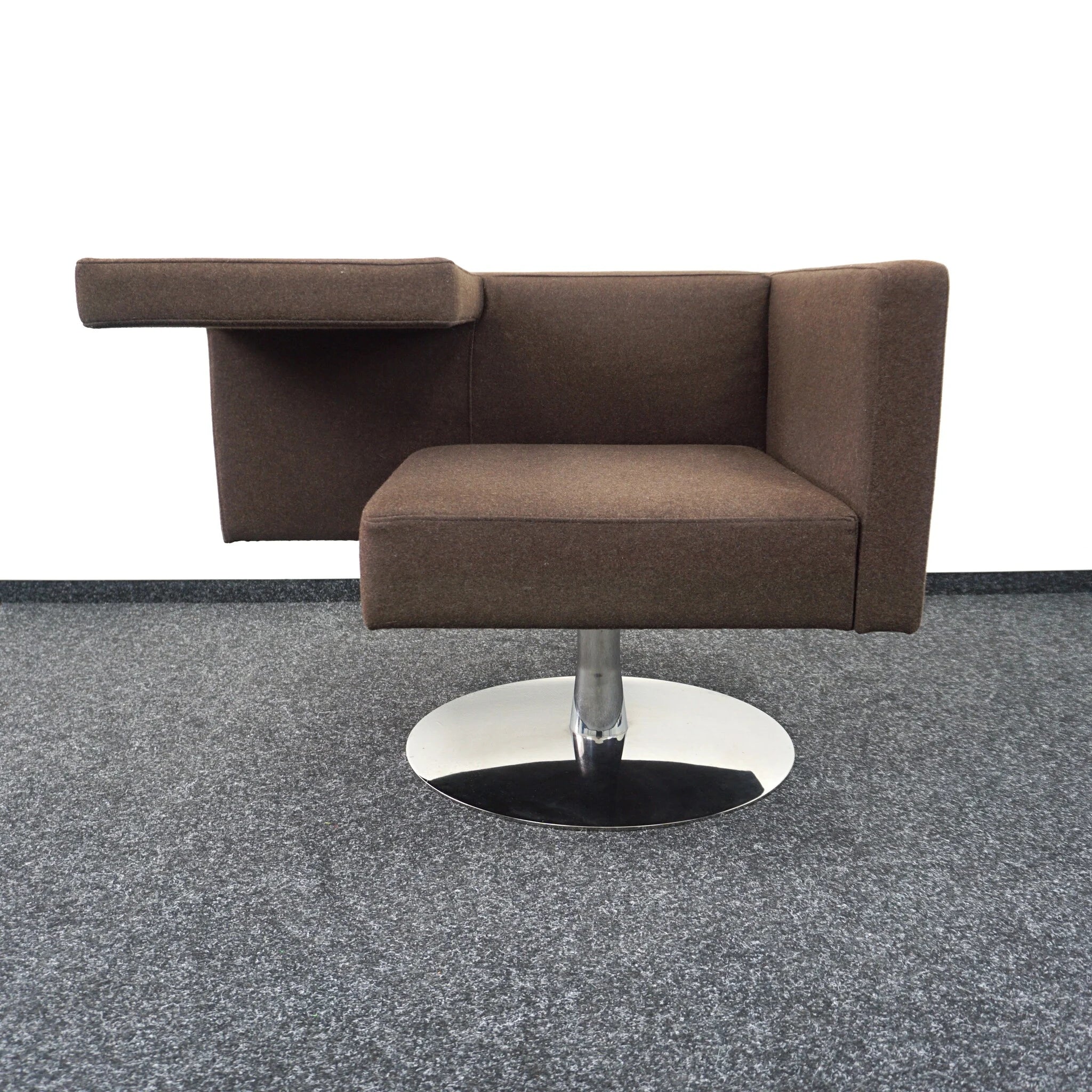 Offecct Solitaire Design Sessel | Braun