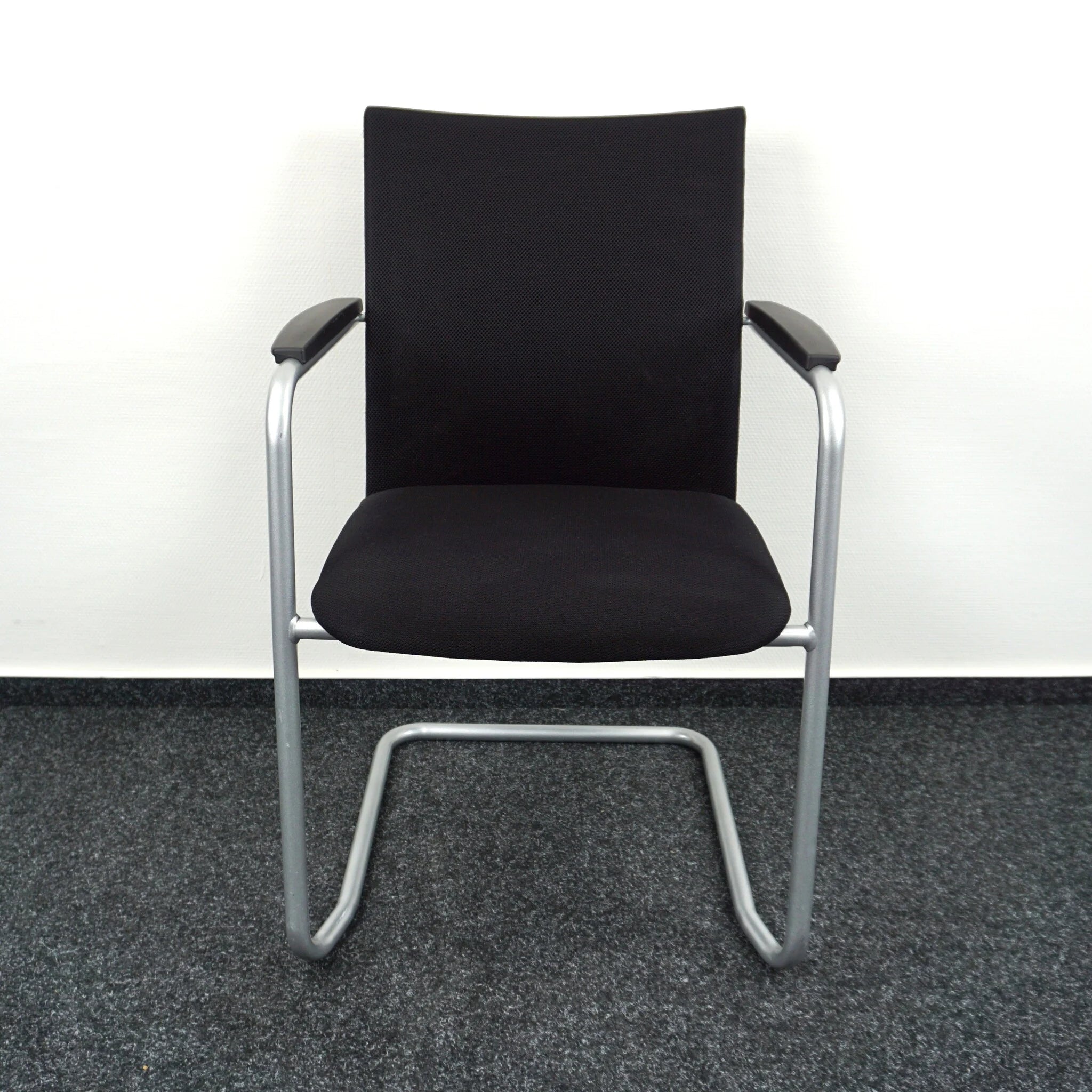 Haworth Comforto 5568 Konferenzstuhl | Schwarz