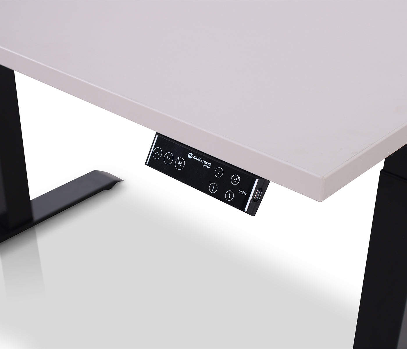 Bedienpanel mit Memory-Funktion und USB-C-Anschluss des Lineaflex MRC PRO Schreibtischs