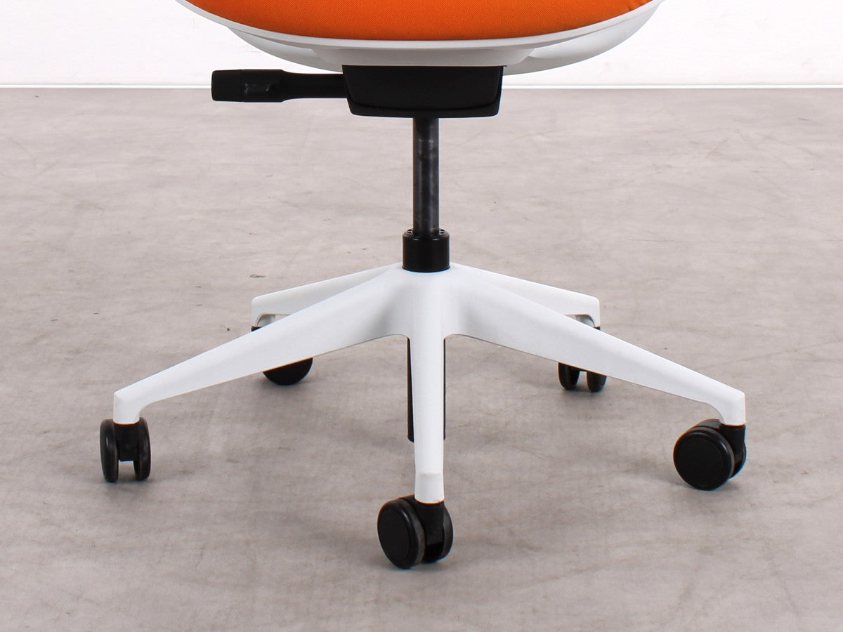 Steelcase Series 1 ergonomischer Bürostuhl in Orange, refurbished durch R&M
