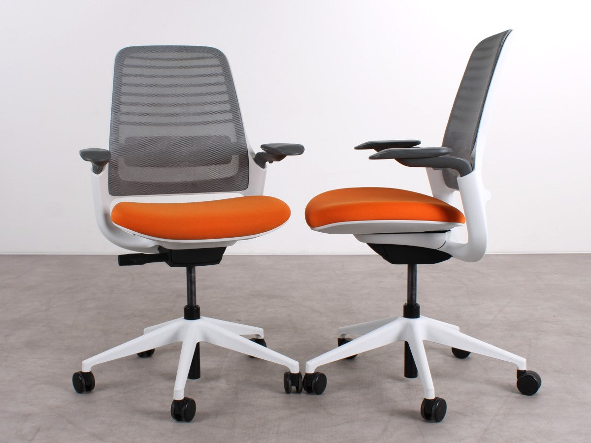 Steelcase Series 1 ergonomischer Bürostuhl in Orange, refurbished durch R&M