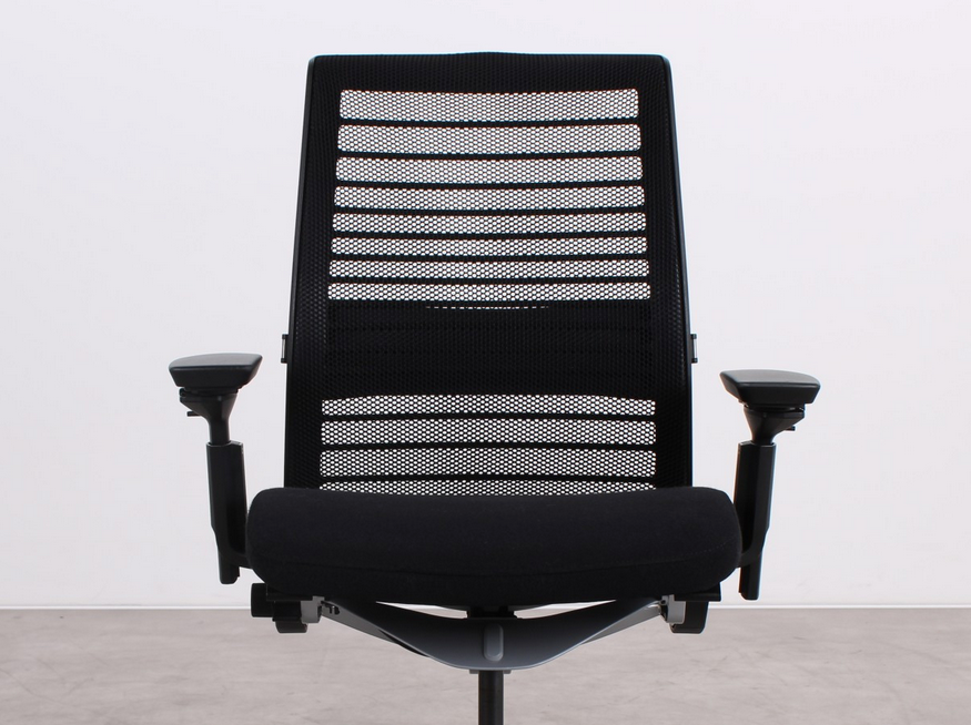 Steelcase Think ergonomischer Bürostuhl in Schwarz, refurbished durch R&M