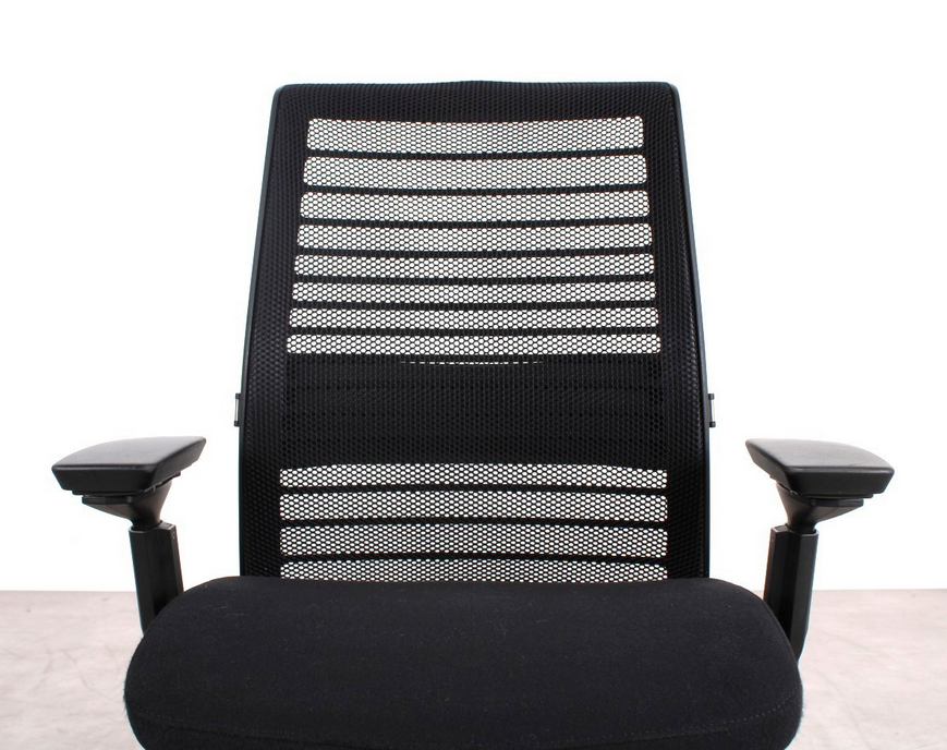 Steelcase Think ergonomischer Bürostuhl in Schwarz, refurbished durch R&M