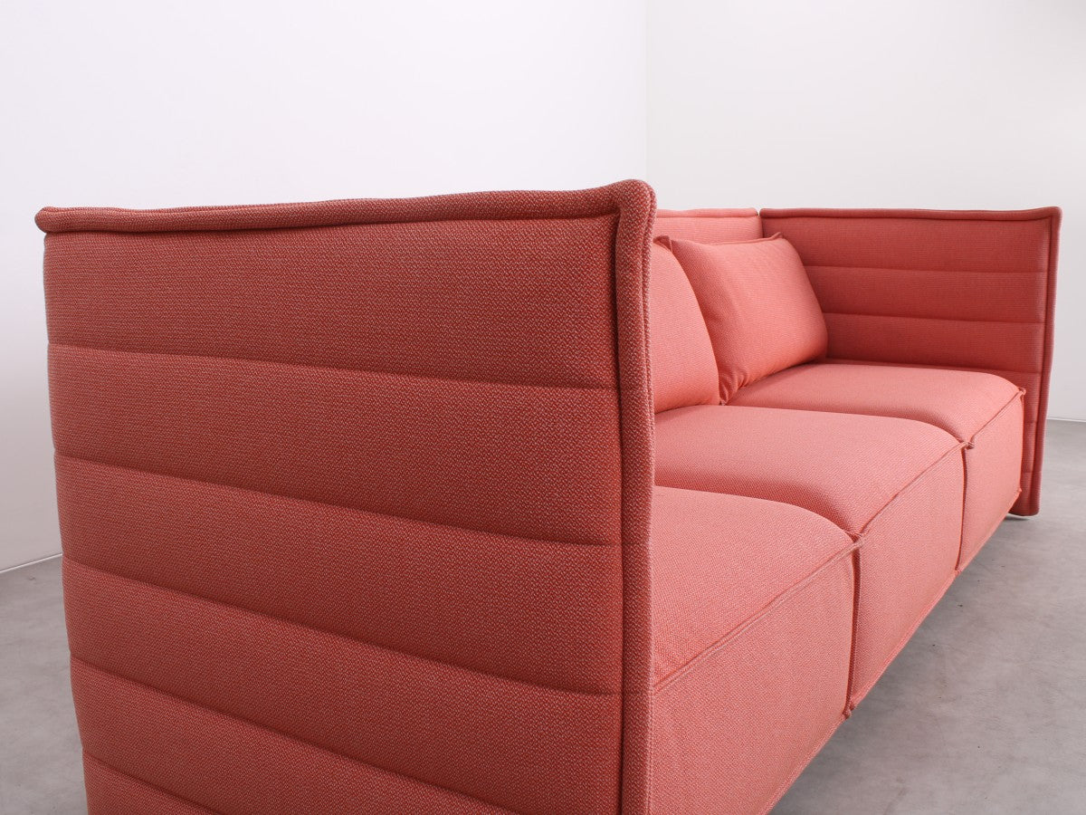 Gebrauchtes Vitra Alcove Plume Contract Sofa in Pale Rose und Dark Orange mit hohen Rücken- und Seitenpaneelen