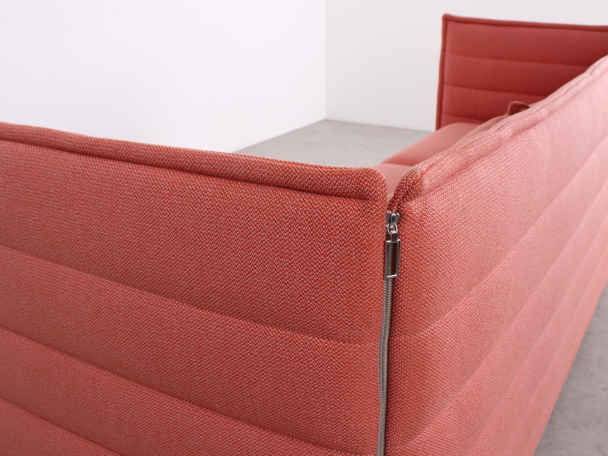 Gebrauchtes Vitra Alcove Plume Contract Sofa in Pale Rose und Dark Orange mit hohen Rücken- und Seitenpaneelen
