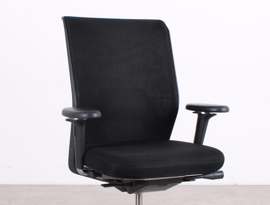 Vitra ID Mesh ergonomischer Bürostuhl in Schwarz, refurbished durch R&M