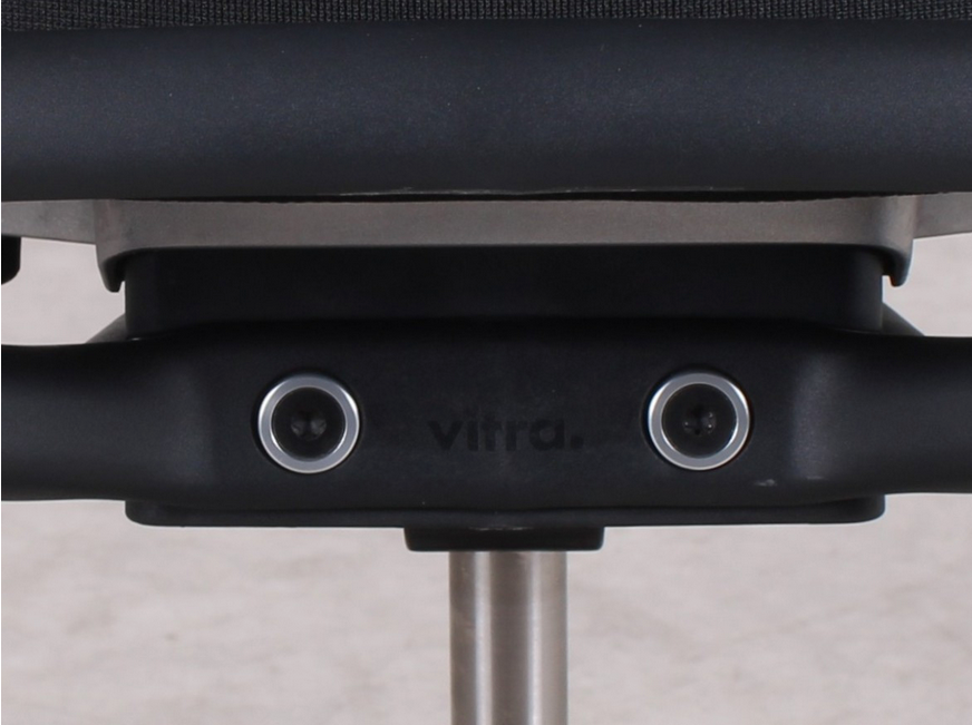 Vitra ID Mesh ergonomischer Bürostuhl in Schwarz, refurbished durch R&M