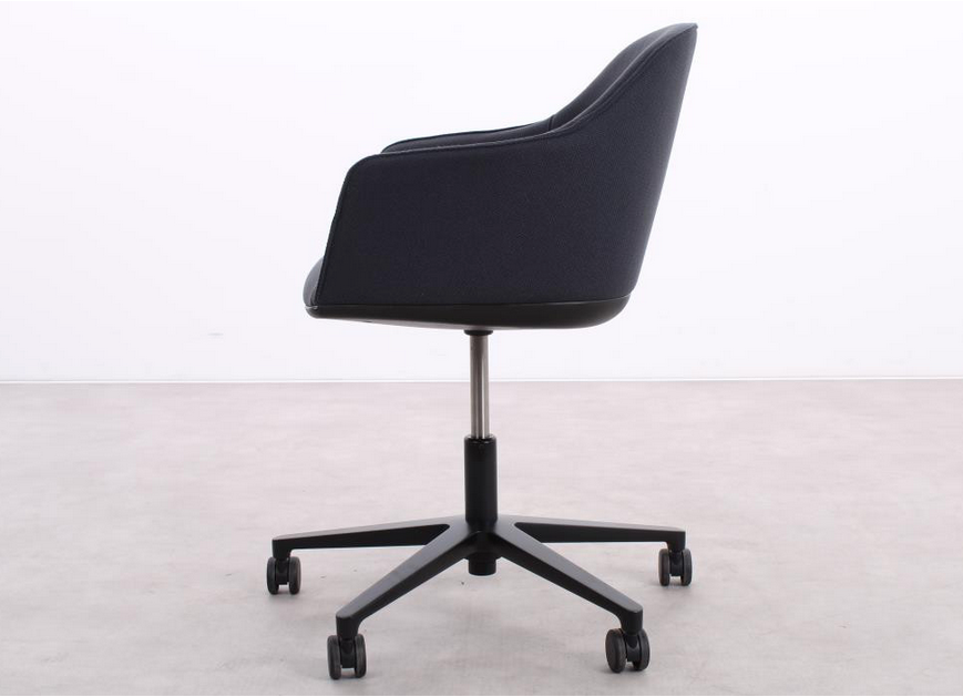 Vitra Softshell Chair in Blau mit schwarzem Gestell und Rollen