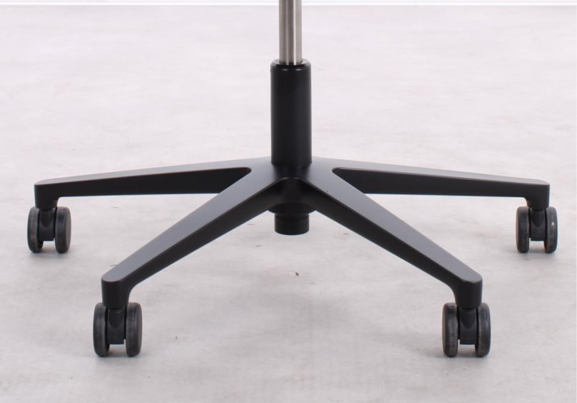 Vitra Softshell Chair in Grün mit schwarzem Gestell und Rollen