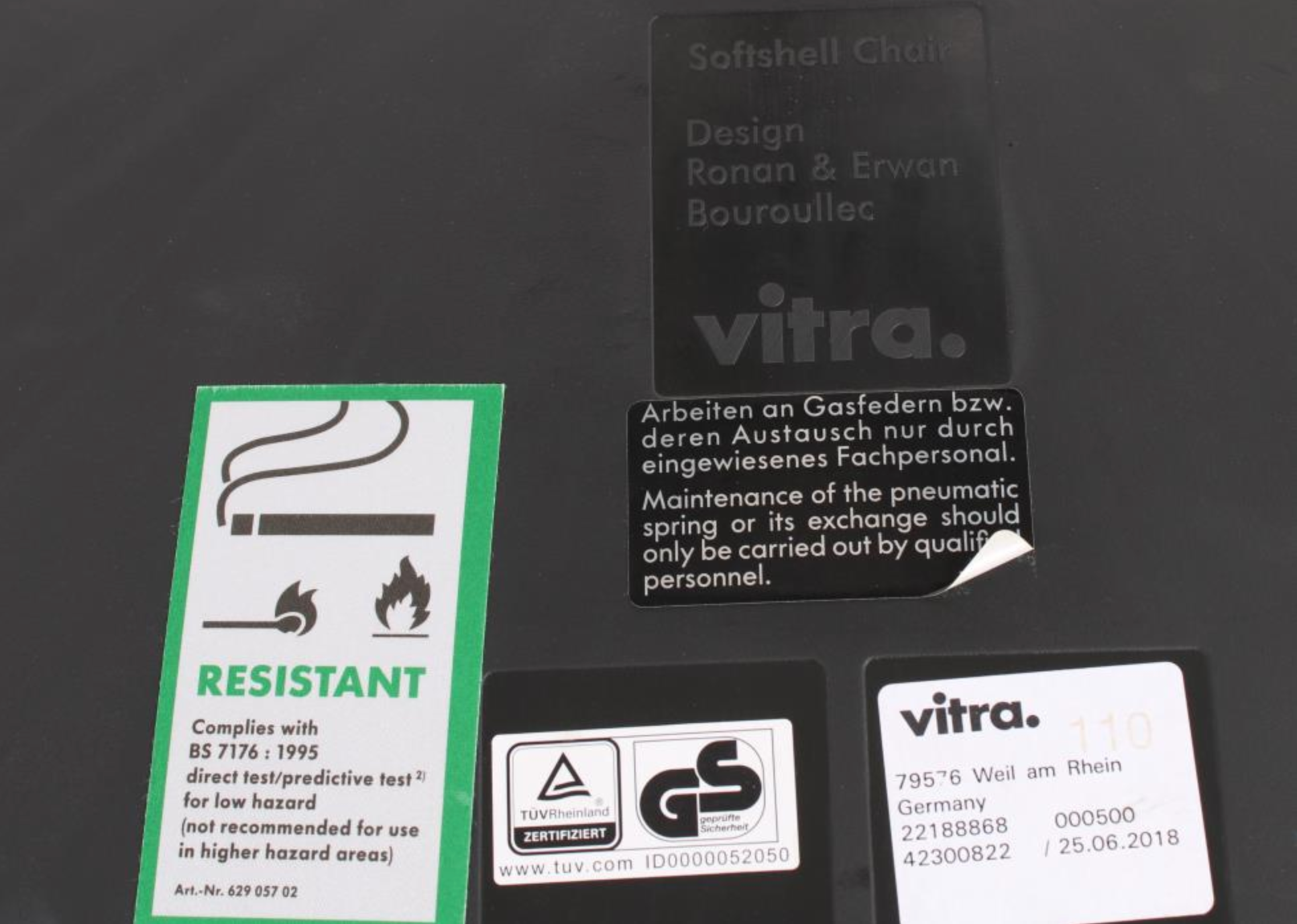 Vitra Softshell Chair in Grün mit schwarzem Gestell und Rollen